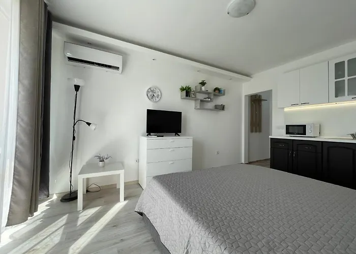 студио симона 4 - първа линия море * 로제넷츠