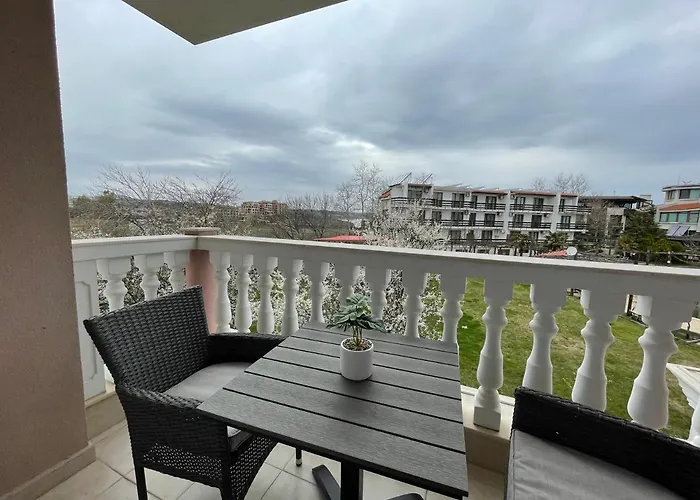 студио симона 4 - първа линия море ロゼネッツ